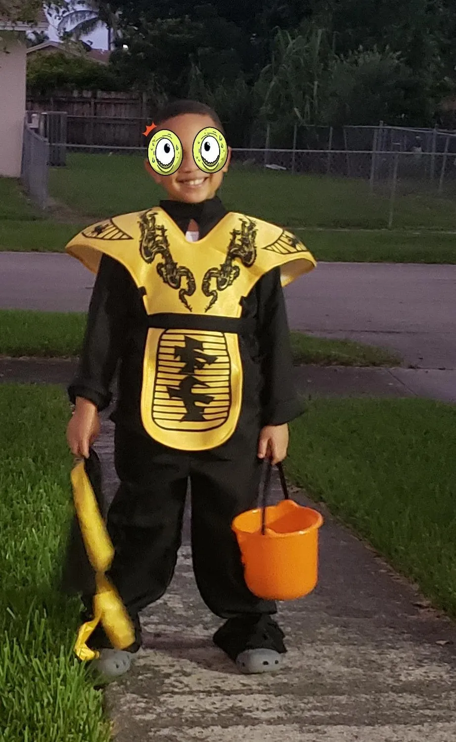 Dress Up America Costume Ninja Bambino 8-10 Anni Dorato Completo