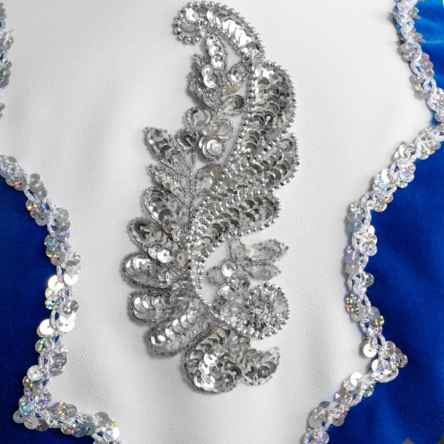 Altenburg abito guardia velluto bianco blu paillettes