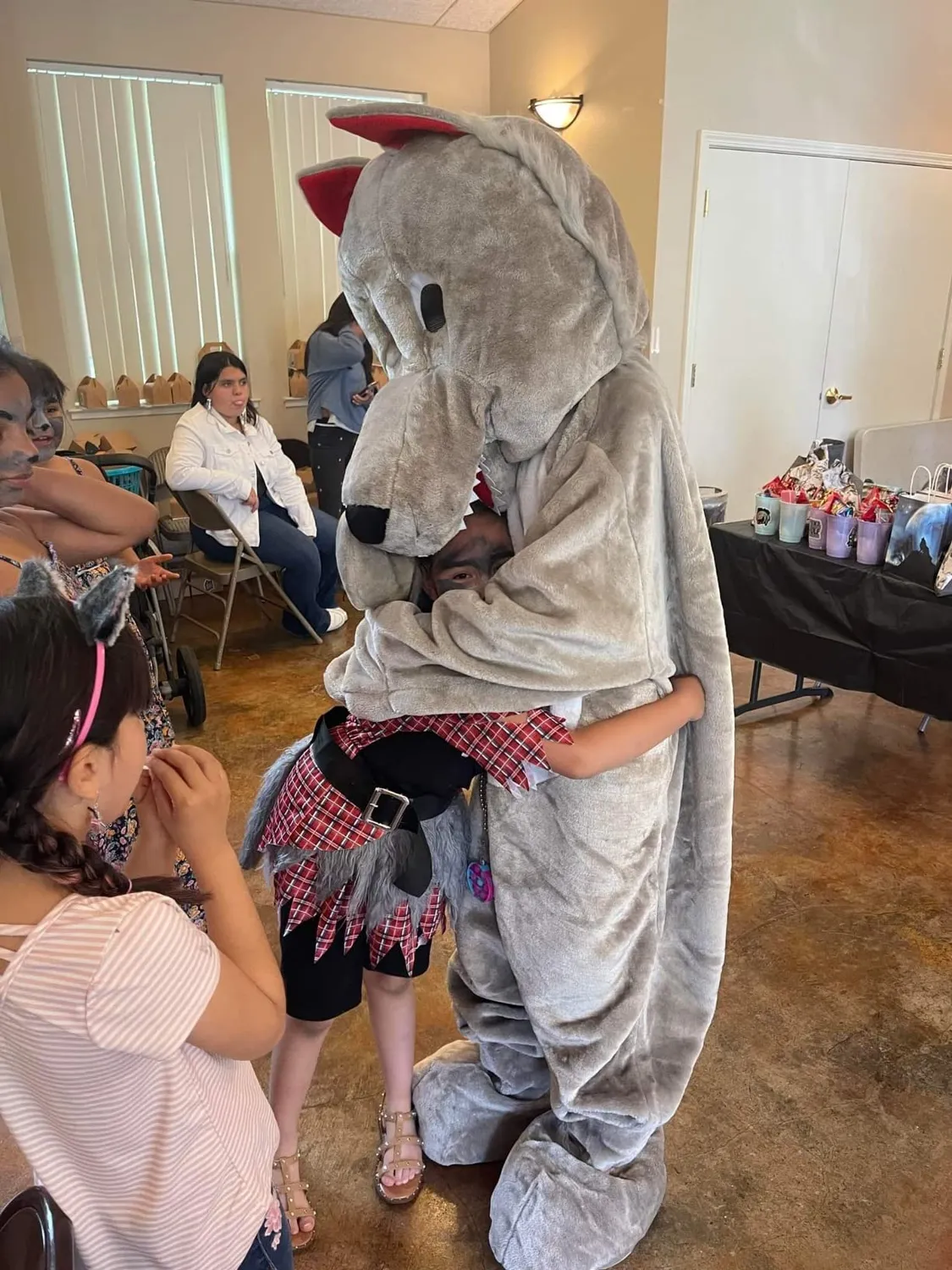 Dress Up America Hungry Wolf Mascotte Costume Peluche Tuta Completa